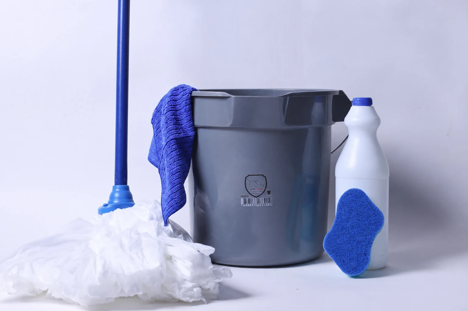 Cubeta Premium 11.36 L · Gris · Limpieza del hogar